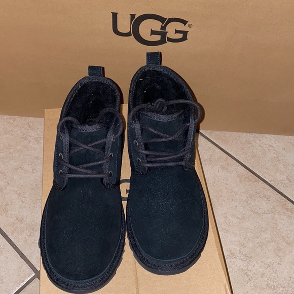 Women’s UGG NEUMEL BLACK BOOTS - Picture 2 of 14